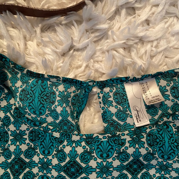 Patterned dress with pockets! - Picture 4 of 6